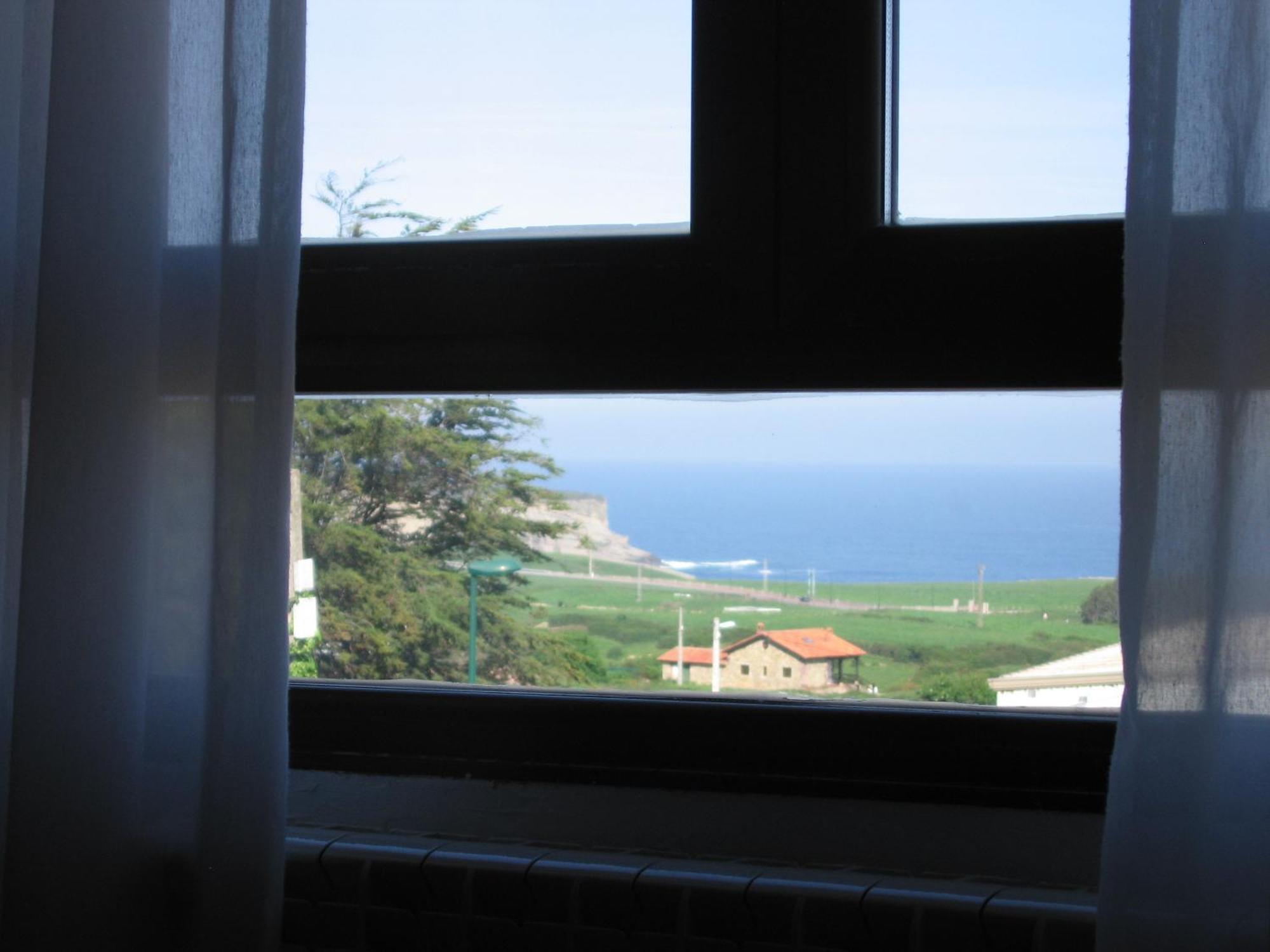 Hospedaje Luciano Suances Exterior photo